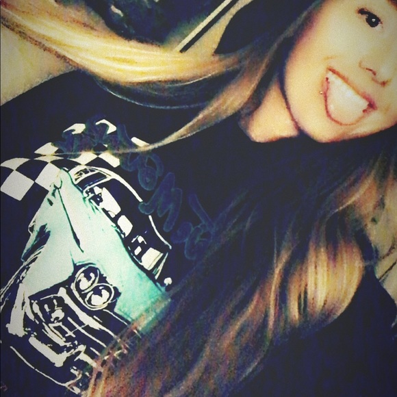 🌺 ᗩᑎᗪᖇEᗩ ᗰᗩᖇIE 🌺 - Picture 5 of 7